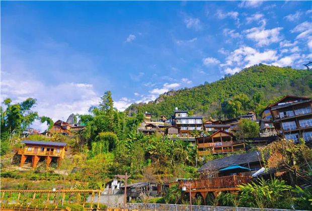 怒江傳媒公司：老姆登村——峽谷深處的人間仙境，人們喜歡來(lái)的地方