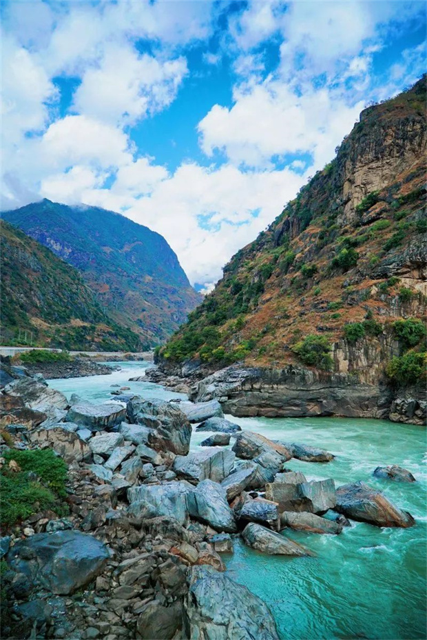 云南旅游,云南旅行社,云南團(tuán)建公司,云南會(huì)議公司,云南策劃公司,云南會(huì)議執(zhí)行公司,怒江旅游,怒江旅行社,怒江團(tuán)建公司,怒江會(huì)議公司,怒江策劃執(zhí)行公司：去怒江要做的10件事